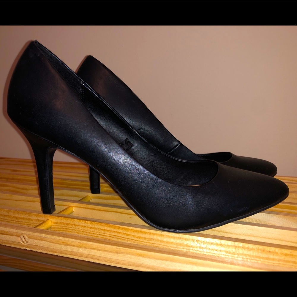 Black merona size 10 heels